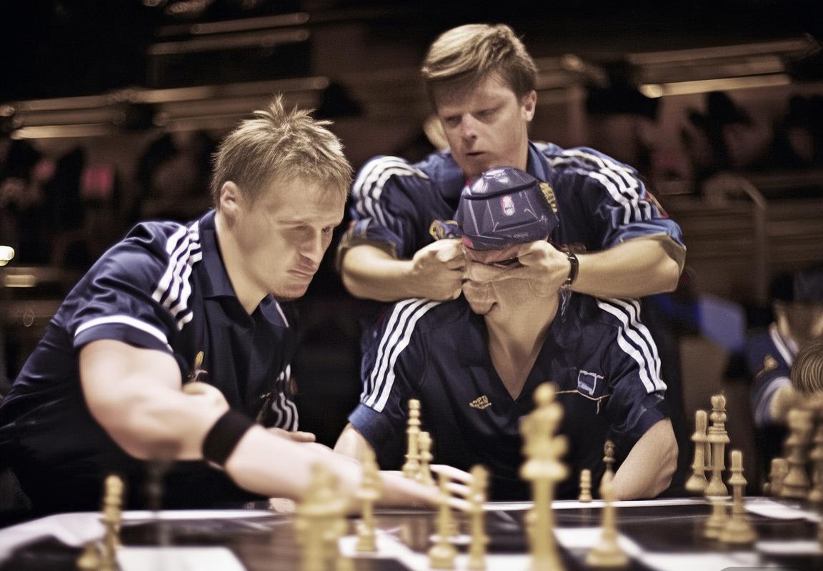 电竞八强赛黑马战队G2：顽强斗志与精妙配合虽败犹荣，未来可期！